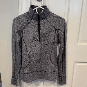 Lululemon Women's Gray Quarter-Zip Top by
